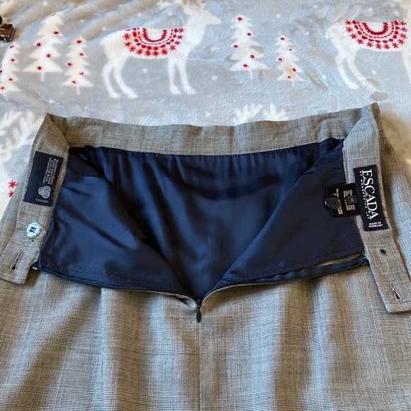 Vintage Escada Navy Plaid New Wool Skirt - Size EU42 - Picture 3 of 4